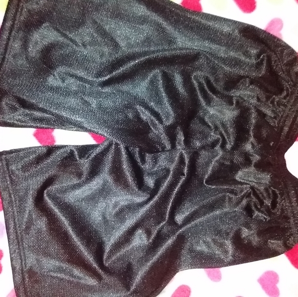 Shorts - Picture 3 of 3